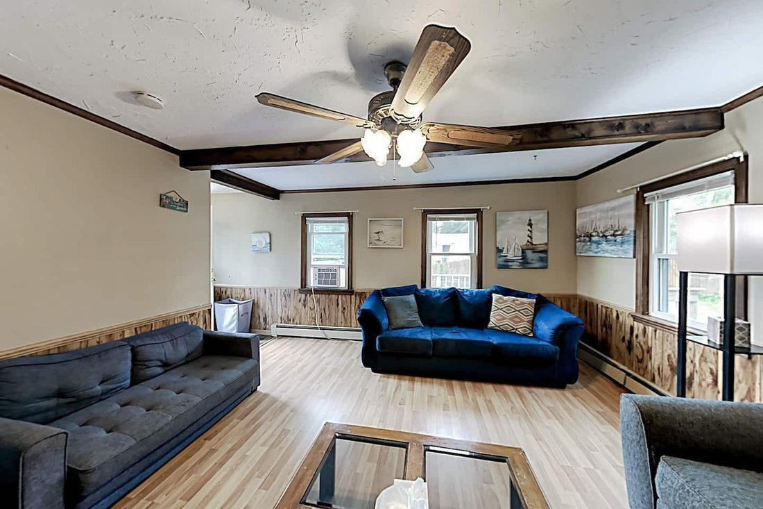 Dennis, Massachusetts, United States 2 - 17662383