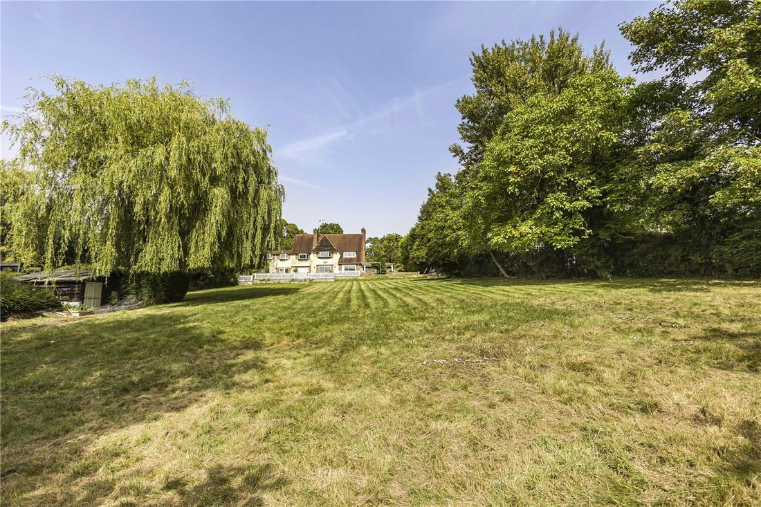 House in Cuffley, Northaw, England 2 - 17665317