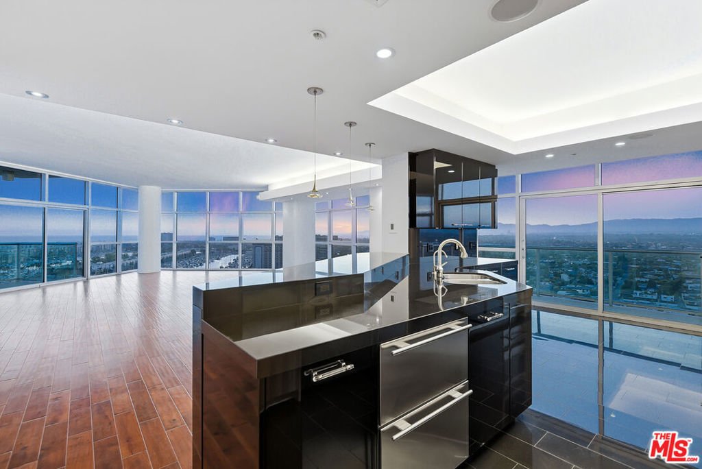 Condo in Marina del Rey, California, United States 3 - 17665352