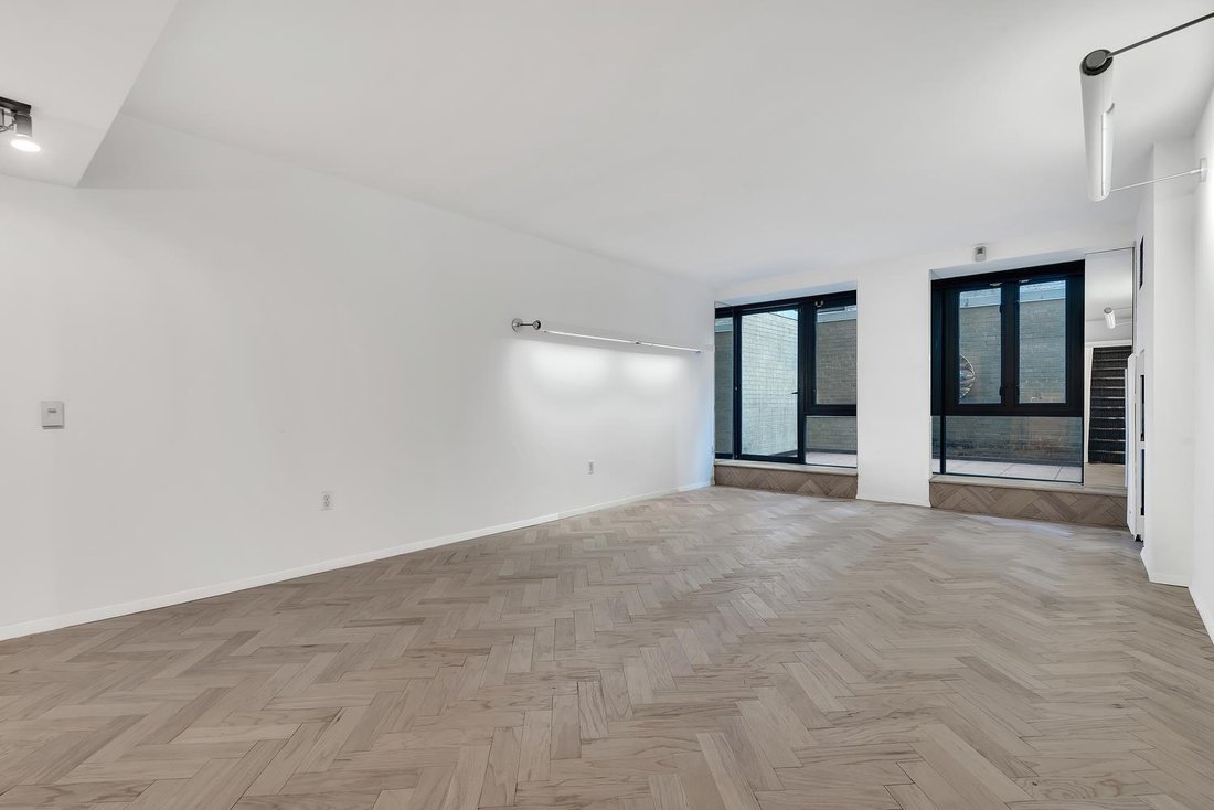 Condo in New York, New York, United States 4 - 15909870