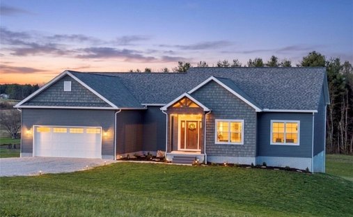 House in Fleming, Ohio, United States 1