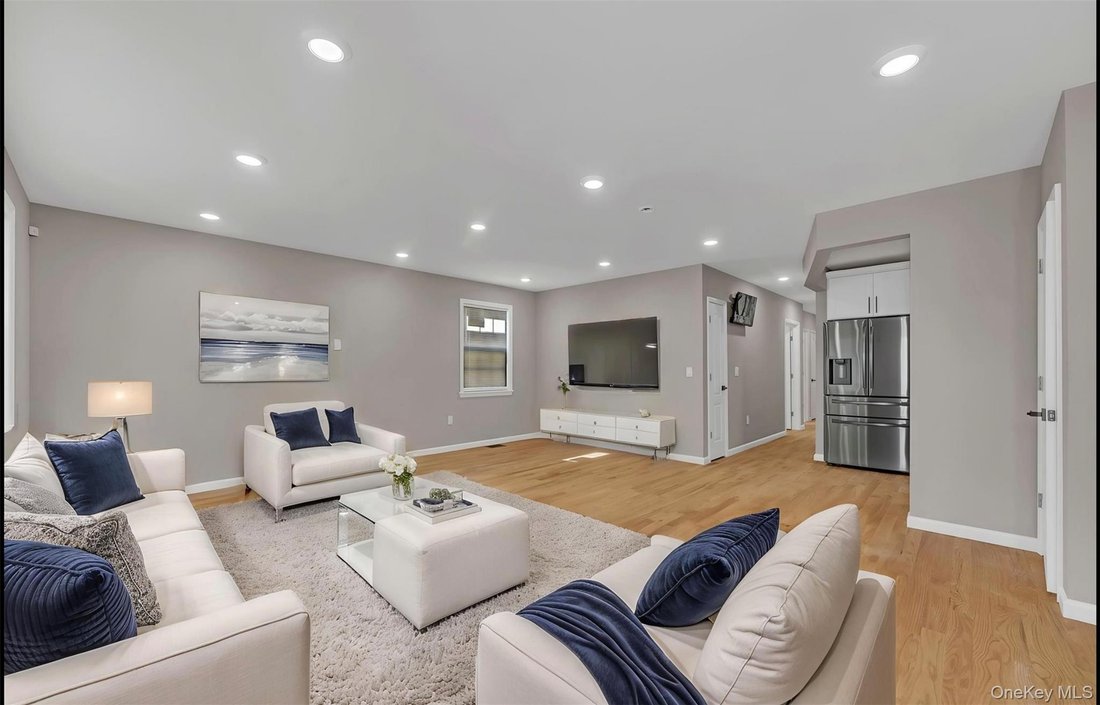 House in New York, New York, United States 4 - 17665463