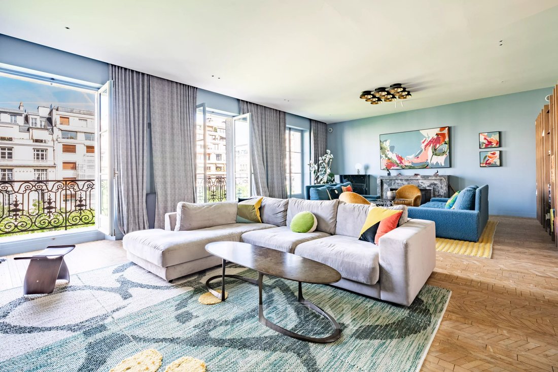 Apartment in Porte Dauphine, Paris 16e Arrondissement, Paris 2 - 17663963