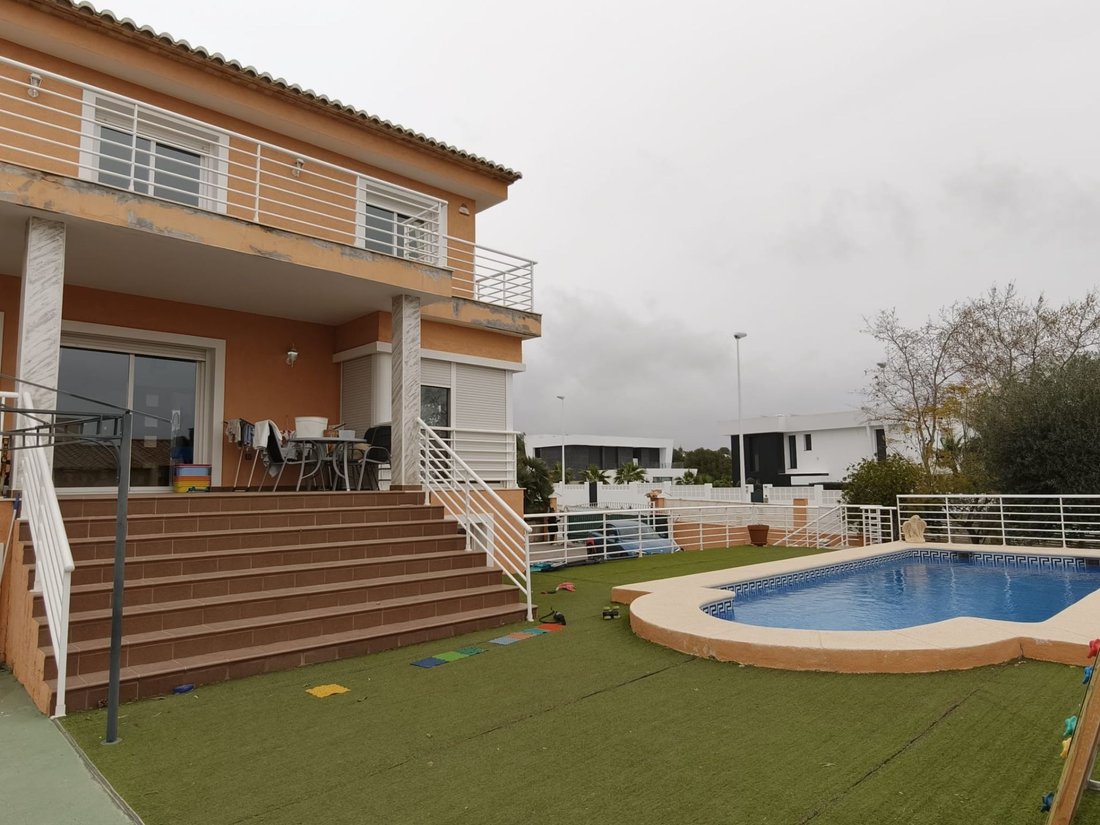 Chalet in Calp / Calpe, Valencian Community, Spain 1 - 17665378