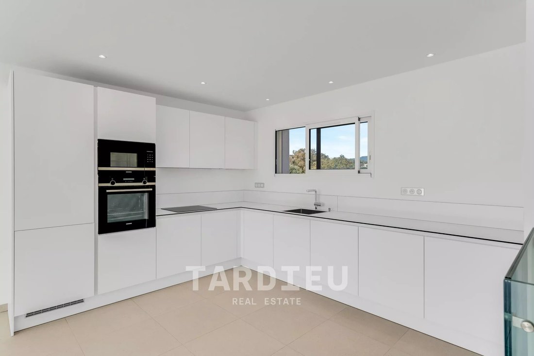 Villa in Sud, Cavalaire-sur-Mer, France 5 - 17663893