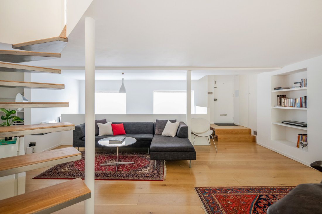 Apartment in Holland Park, Kensington And Chelsea, England 3 - 17663572