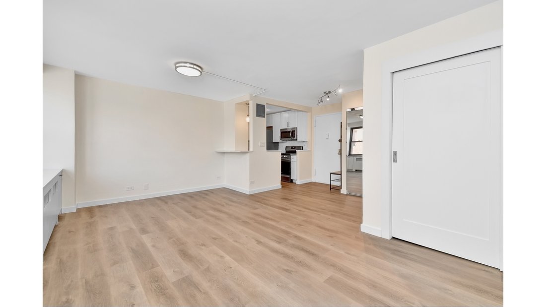 Co Op in New York, New York, United States 4 - 17416263