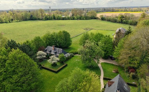 House in Morainville-Jouveaux, Normandy, France 1