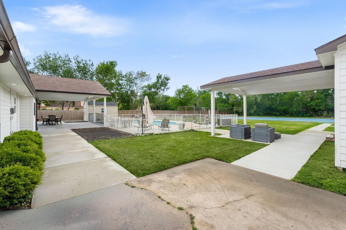 House in Houston, Texas, United States 5 - 17665939