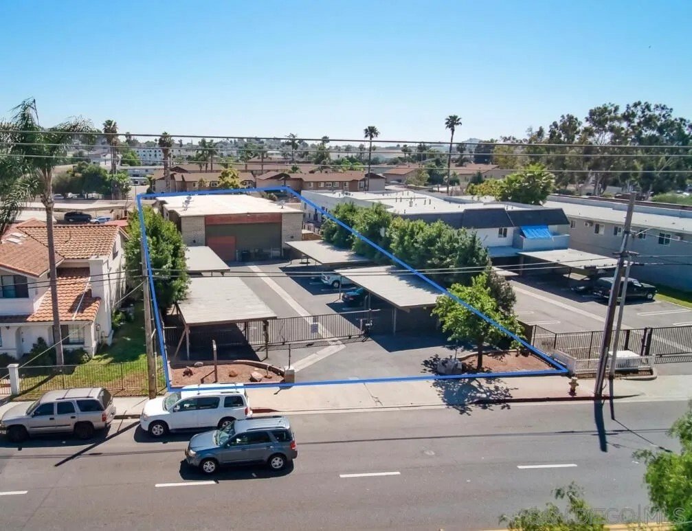 Escondido, California, United States 1 - 17665761