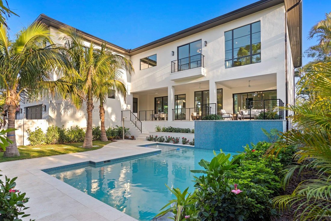House in St. Petersburg, Florida, United States 5 - 17666622