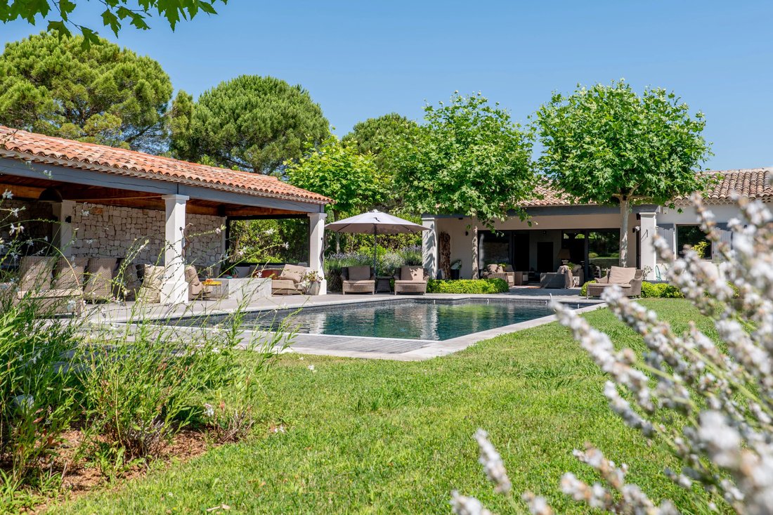 Villa en Mougins, Provenza-Alpes-Costa Azul, Francia 3 - 17663926
