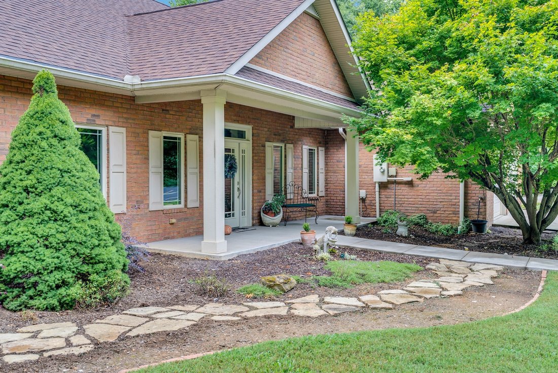 House in Sparta, Tennessee, United States 2 - 17663007