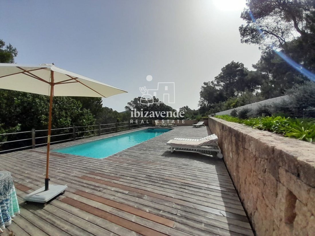 Villa in Cala Mastella, Santa Eularia des Riu, Balearic Islands 3 - 17662514