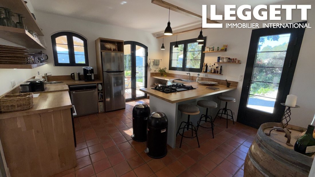 Villa in Pignans, Provence-Alpes-Côte d'Azur, France 5 - 17662867