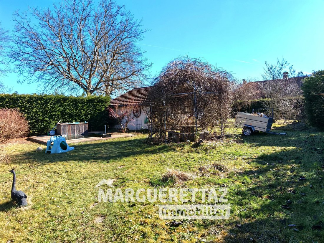 House in Bons-en-Chablais, Auvergne-Rhône-Alpes, France 1 - 17663825