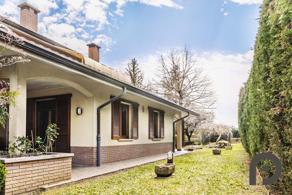 Villa in Castel San Pietro Terme, Emilia-Romagna, Italy 5 - 17665398