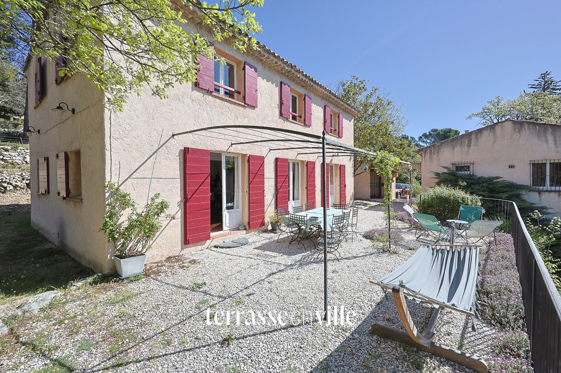 House in Centre Ancien-Cros-Lotins, Éguilles, France 4 - 17666712