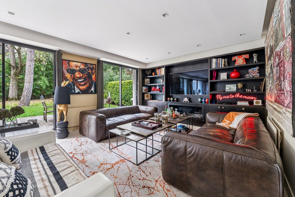 Apartment in Saint James-Delabordère, Neuilly-sur-Seine, France 2 - 16725368