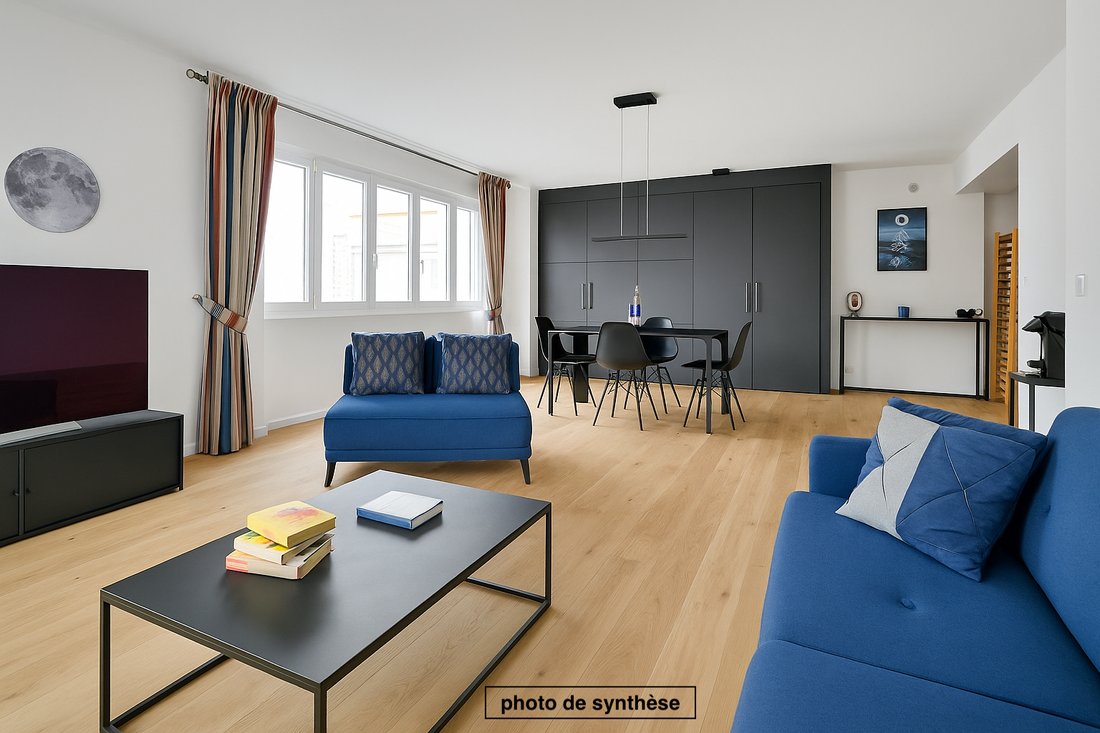 Apartment in Champvert-Point du Jour-Saint Irénée, Lyon 5e Arrondissement, Lyon 1 - 17663299