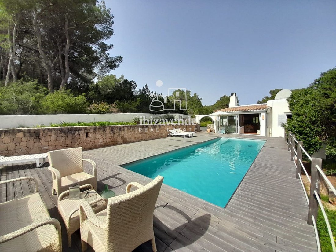 Villa in Cala Mastella, Santa Eularia des Riu, Balearic Islands 2 - 17662514