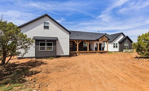 House in Newcastle, Utah, United States 1