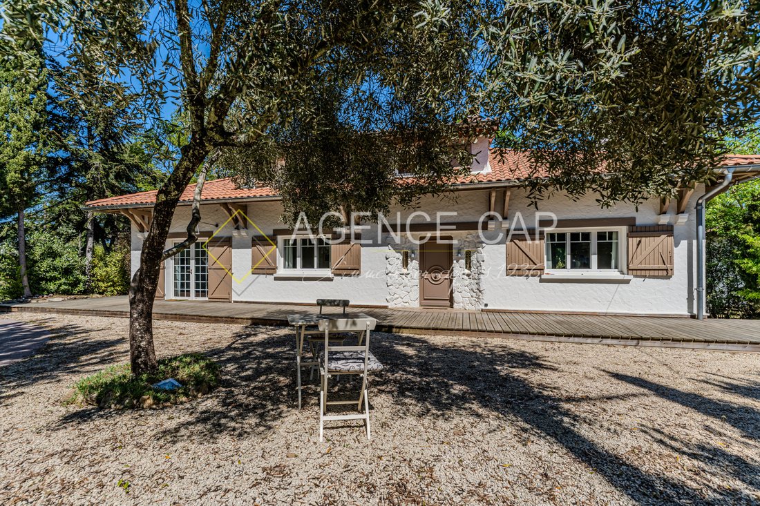 Villa in Aiguillon, Arcachon, France 2 - 17564360