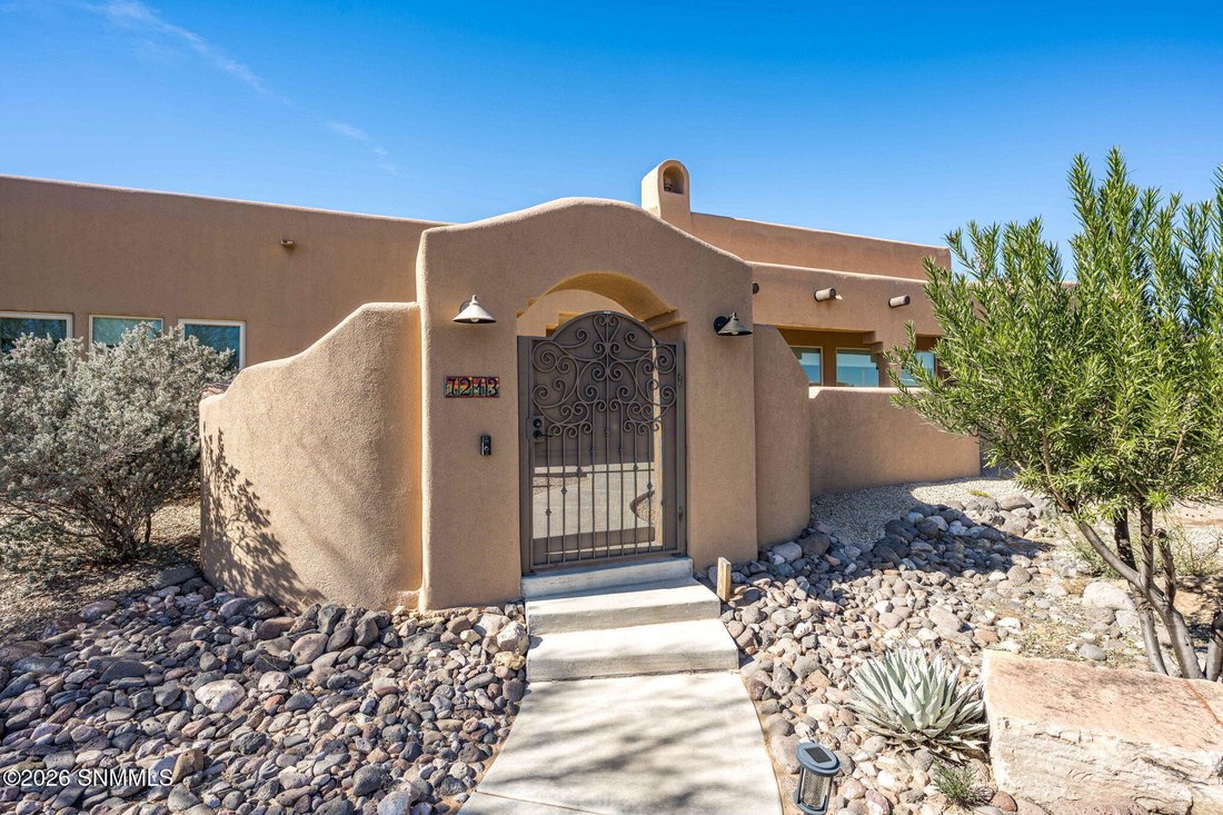 House in Las Cruces, New Mexico, United States 2 - 17664536