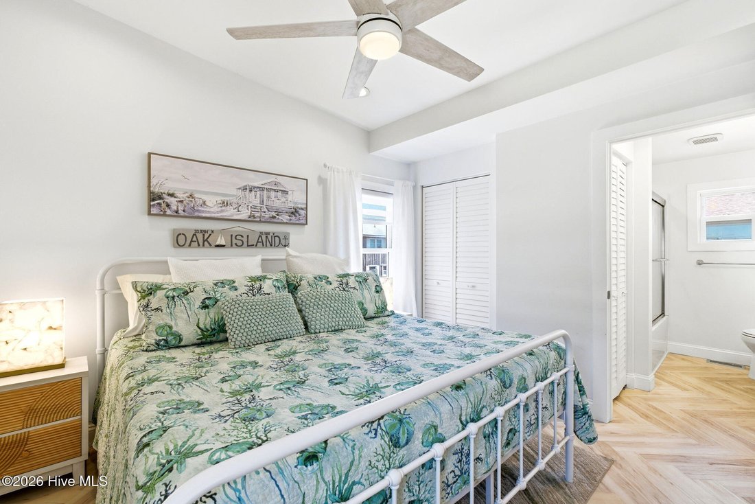 House in Oak Island, North Carolina, United States 5 - 17662764