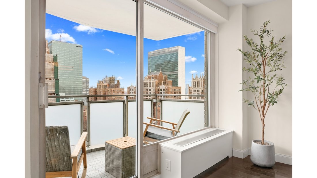 Condo in New York, New York, United States 4 - 17389283