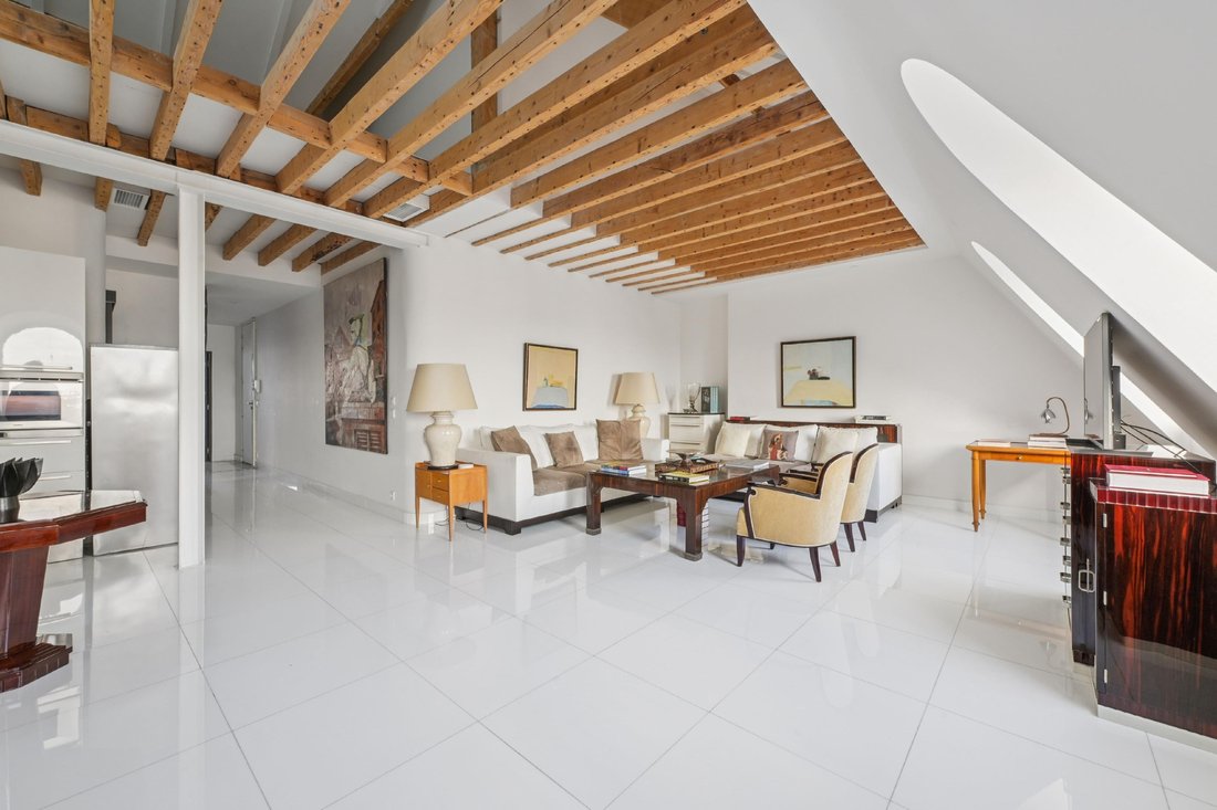 Apartment in Porte Dauphine, Paris 16e Arrondissement, Paris 4 - 15492364