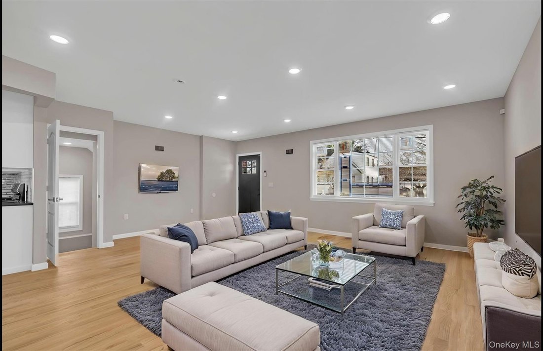 House in New York, New York, United States 5 - 17665463