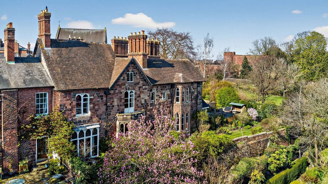 House in Shrewsbury, England 1 - 17663564