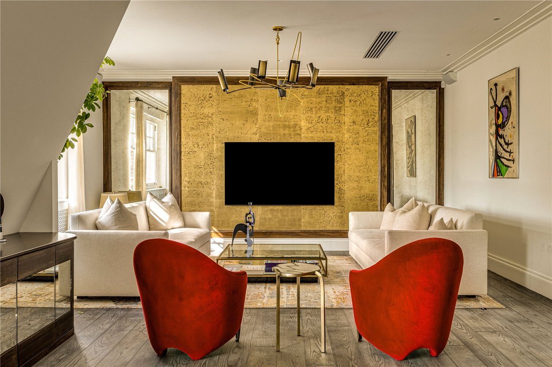 Apartment in Mayfair, Westminster, England 1 - 17665247