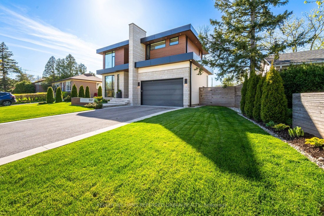 House in Oakville, Ontario, Canada 3 - 17663050