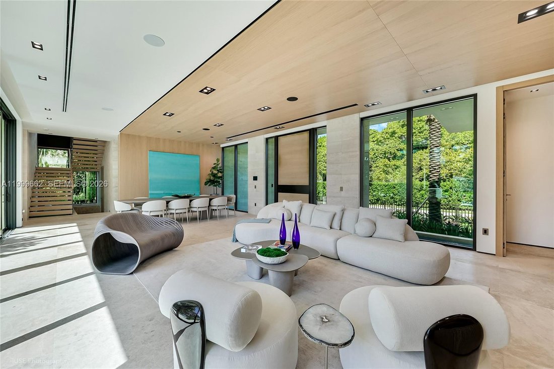 House in Miami, Florida, United States 3 - 17662835