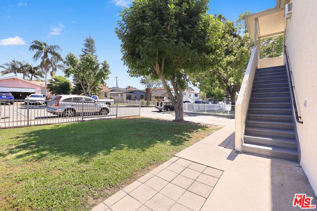 Whittier, California, United States 4 - 17665326