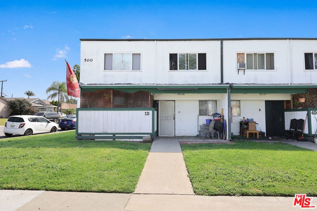 Montebello, California, United States 5 - 17665344