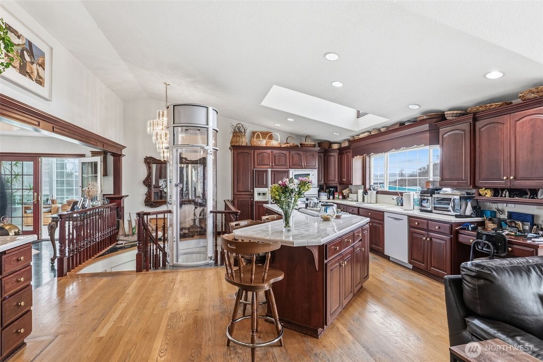 House in Longview, Washington, United States 5 - 17666796