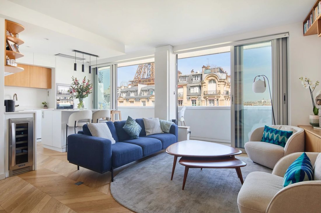 Apartment in Dupleix-Motte Picquet, Paris 15e Arrondissement, Paris 2 - 17662743