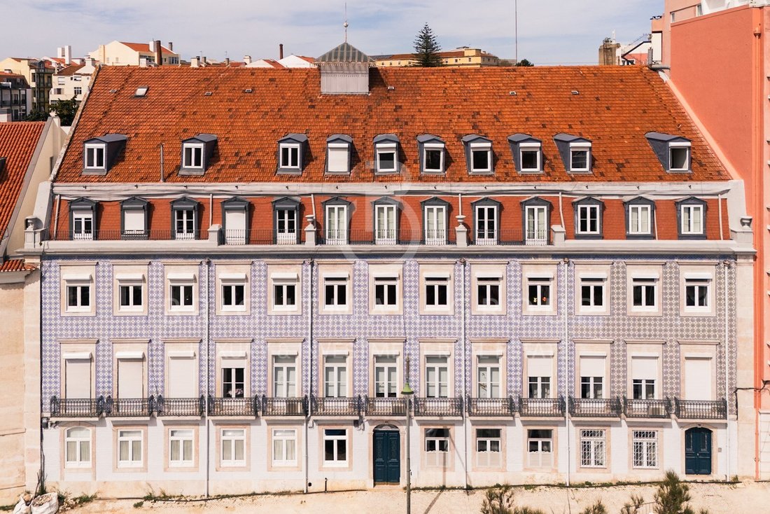 Apartment in Arroios, Lisbon, Portugal 1 - 16484260