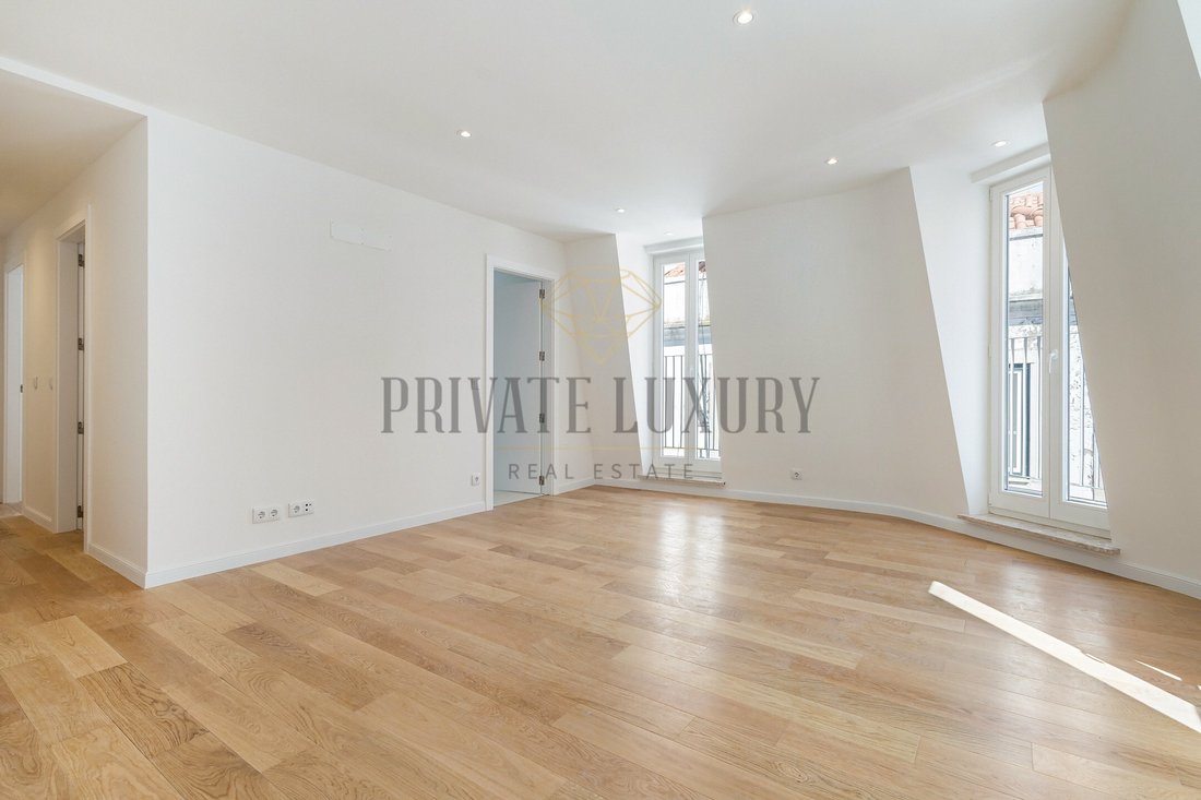 Apartment in Misericordia, Lisbon, Portugal 2 - 17666904