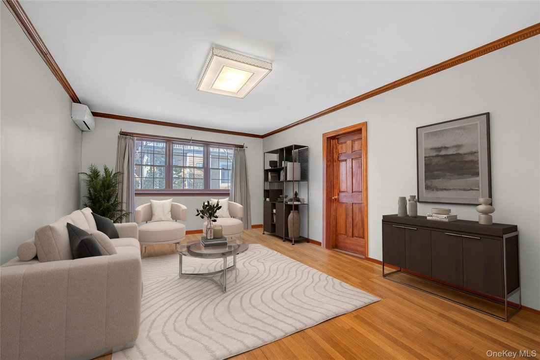 House in New York, New York, United States 4 - 17663032