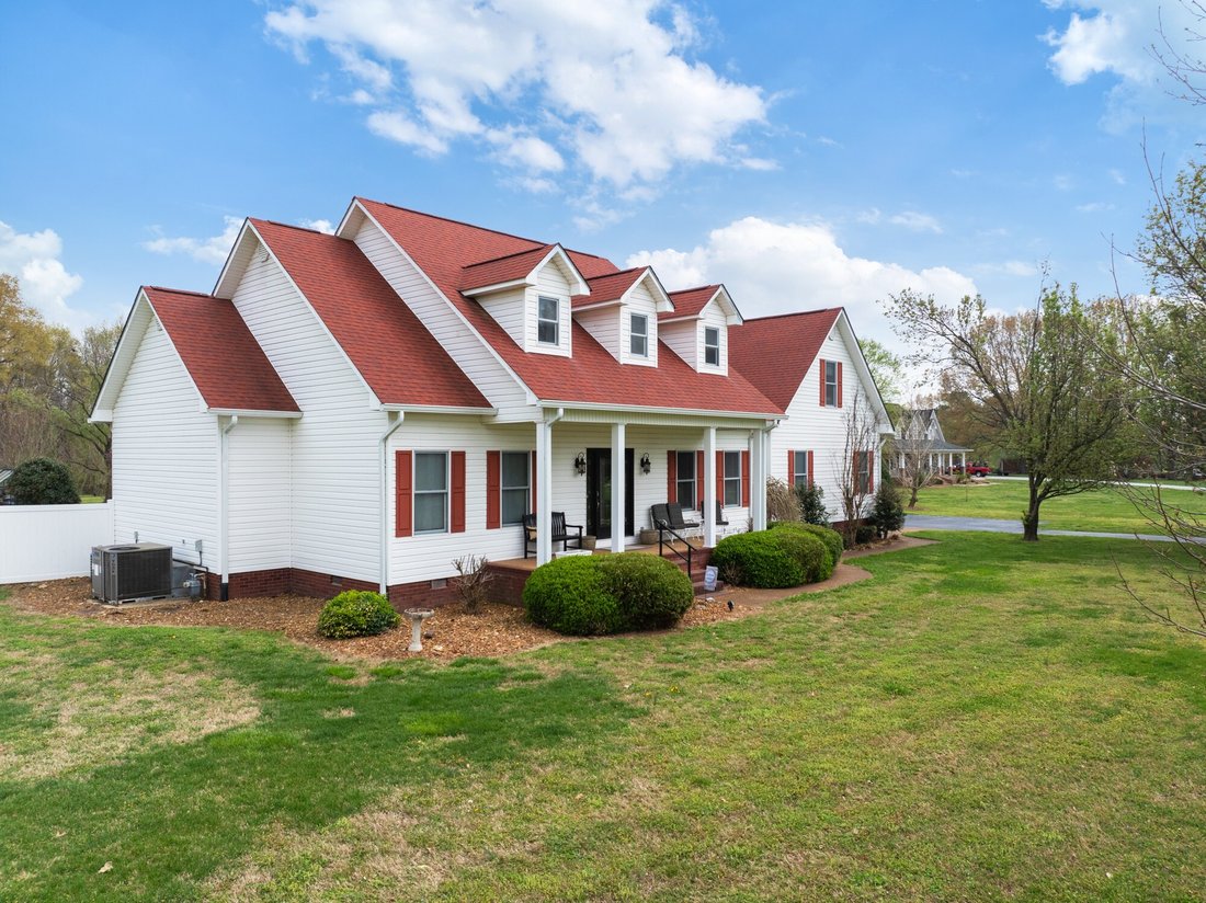 House in McKenzie, Tennessee, United States 3 - 17666248
