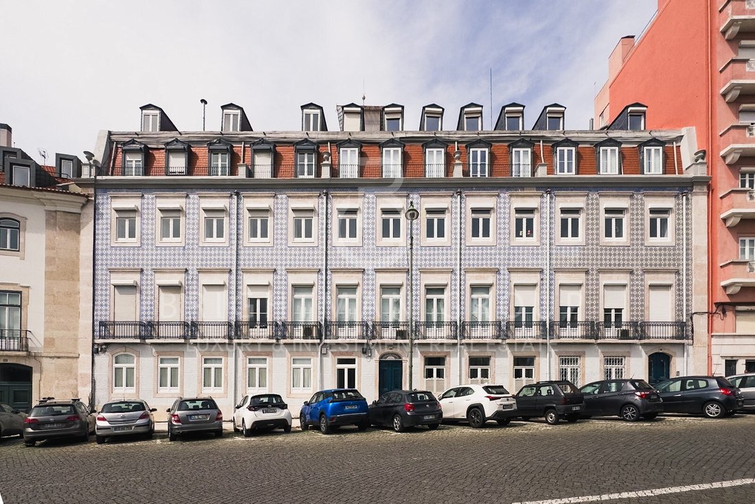 Apartment in Arroios, Lisbon, Portugal 1 - 16484260