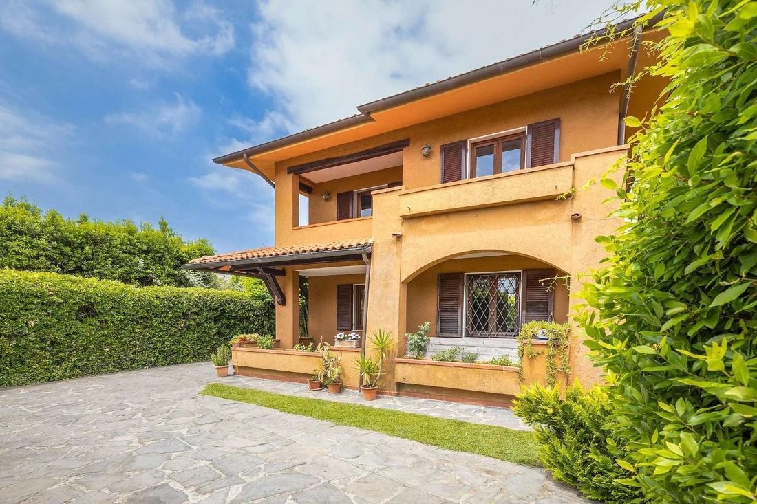 Villa in Center, Forte dei Marmi, Tuscany 1 - 17665686