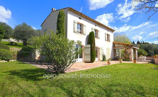 Villa in Grasse, Provence-Alpes-Côte d'Azur, France 1