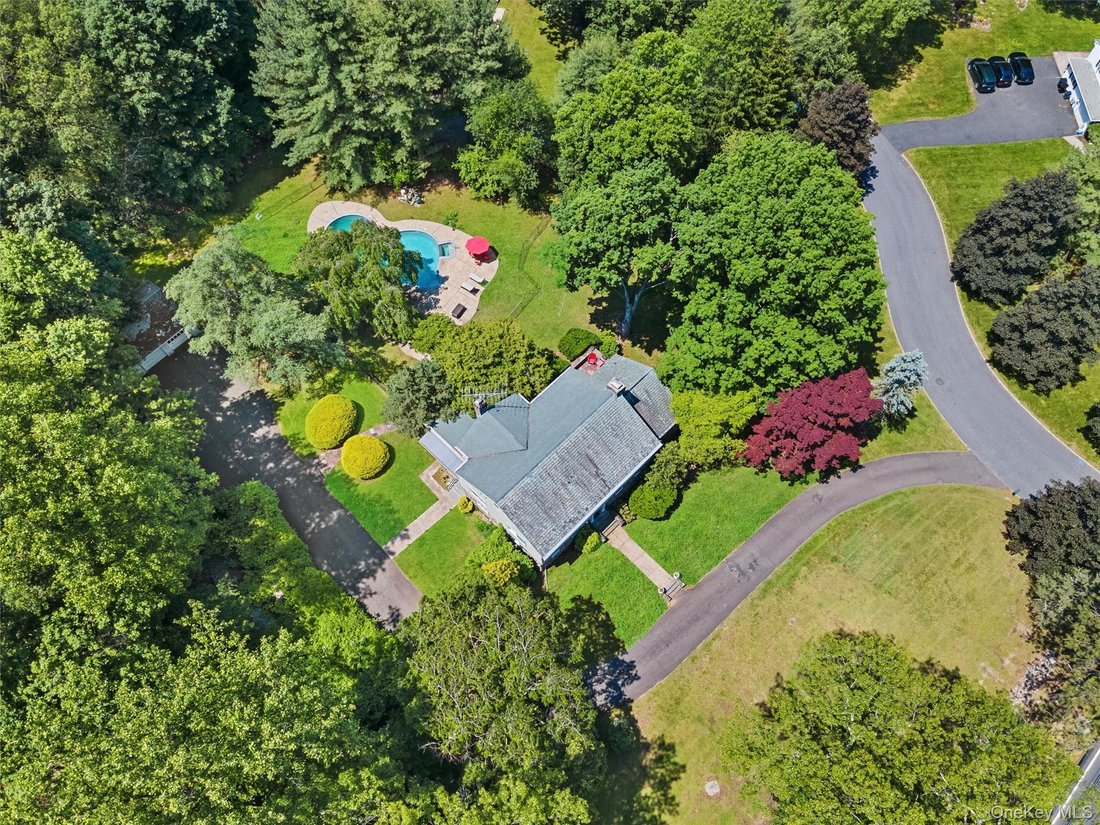 House in Montebello, New York, United States 1 - 17663146