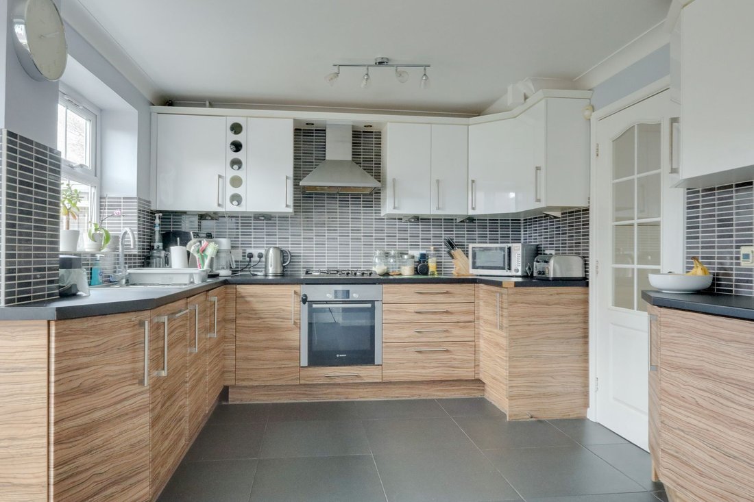 House in Burgess Hill, England 5 - 17663533