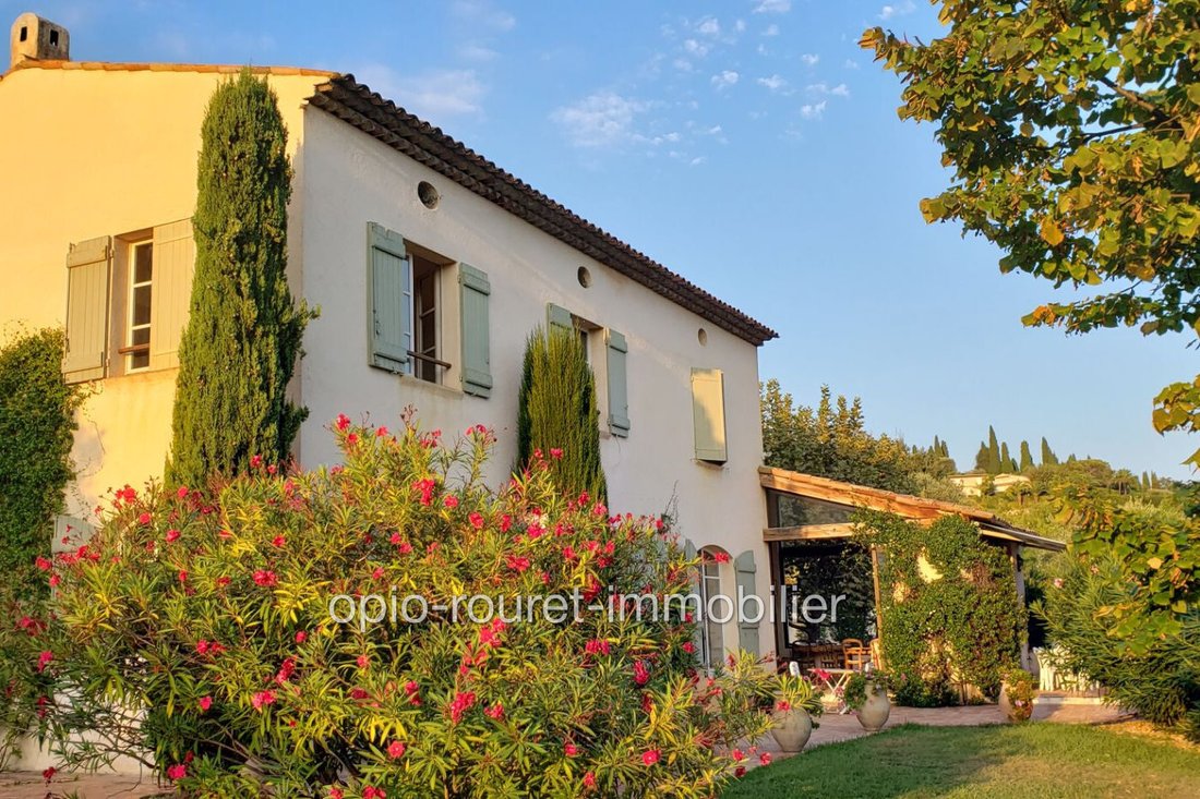 Villa in Grasse, Provence-Alpes-Côte d'Azur, France 4 - 17663203